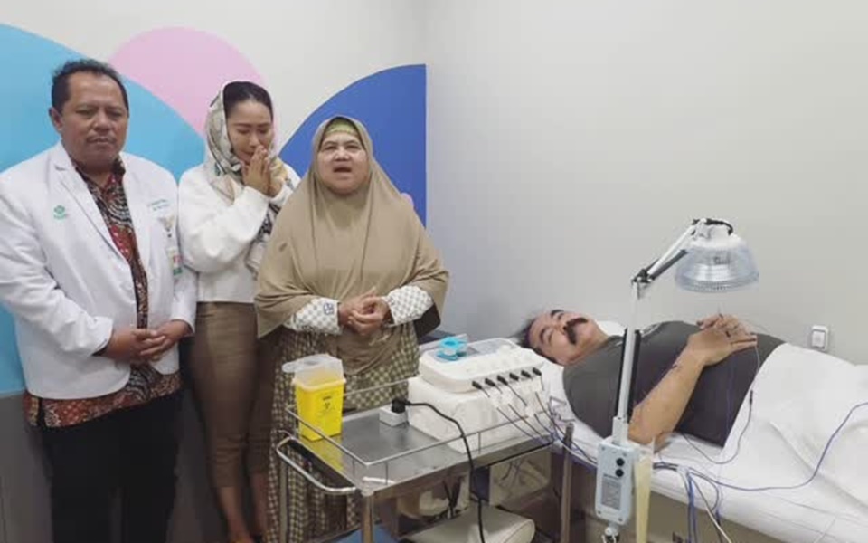 Inul Daratista Tak Sengaja Ketemu Mamah Dedeh Saat Temani Suami Terapi Akupuntur [Instagram]